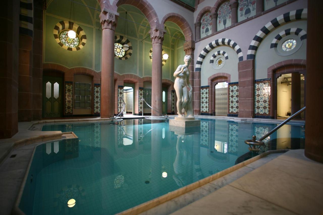 Mokni'S Palais Hotel & Spa Bad Wildbad Exteriör bild