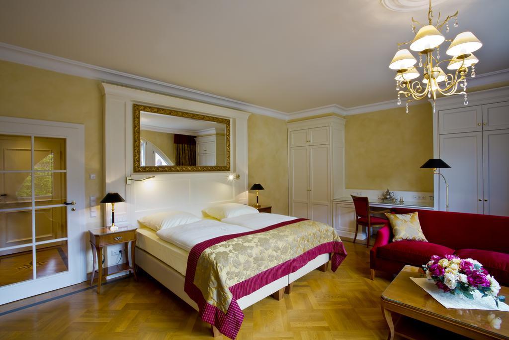 Mokni'S Palais Hotel & Spa Bad Wildbad Rum bild