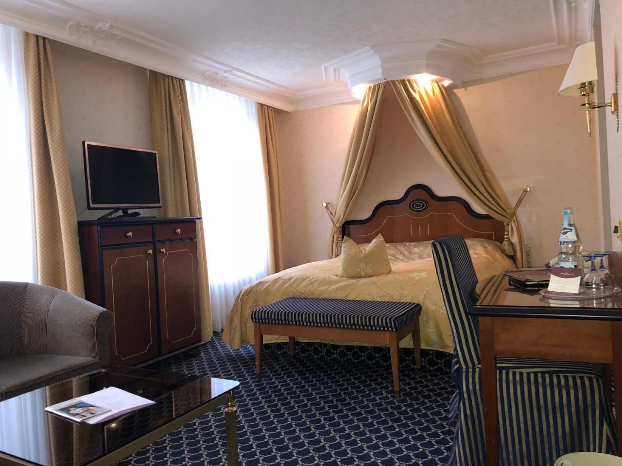Mokni'S Palais Hotel & Spa Bad Wildbad Exteriör bild